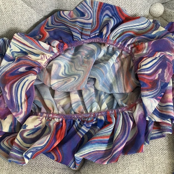 Ladies BlackBead Crop Top - Picture 5 of 6